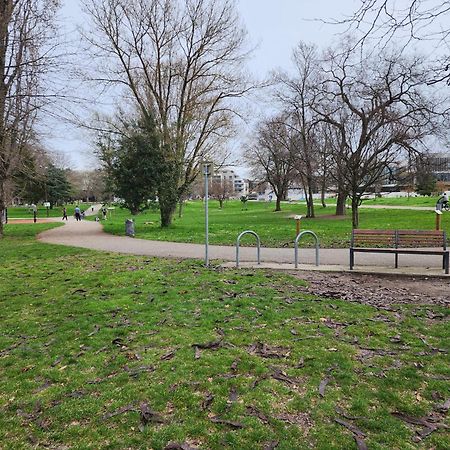 Agreable T2/Centre-Ville *10 Min Gare* Bourgoin-Jallieu Eksteriør bilde